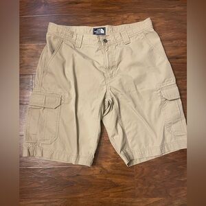 The North face Men’s Ripstop Cargo Shorts Size 34